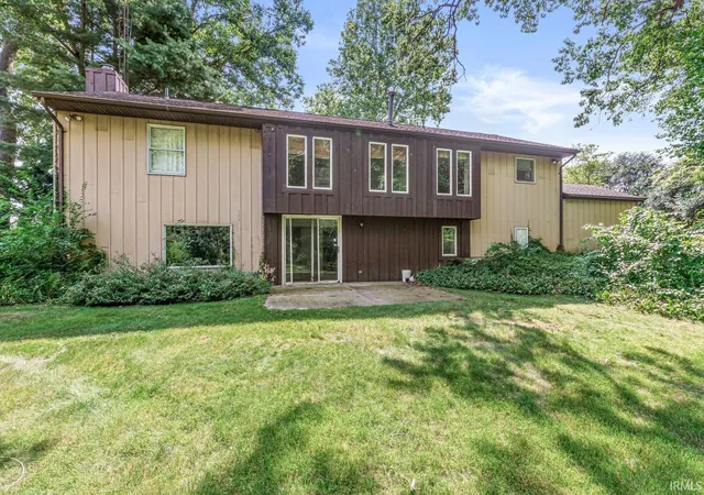 Photo 3 of Sale Pending at 55045 Cobus Ln, Elkhart, IN 46514 | MLS# 202628632 | Listing updated on 2026-07-31
