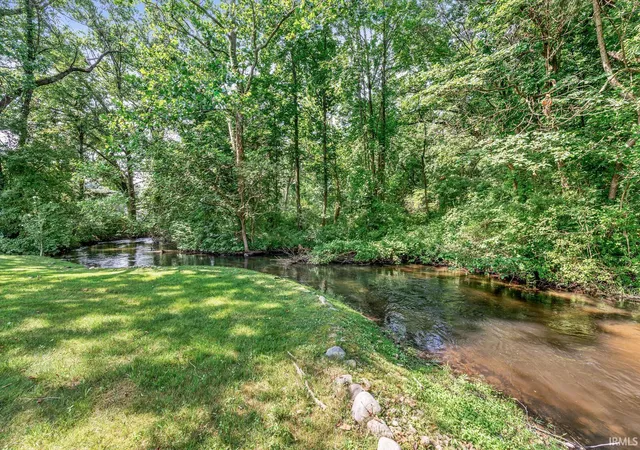 Photo 4 of Sale Pending at 55045 Cobus Ln, Elkhart, IN 46514 | MLS# 202628632 | Listing updated on 2026-07-31