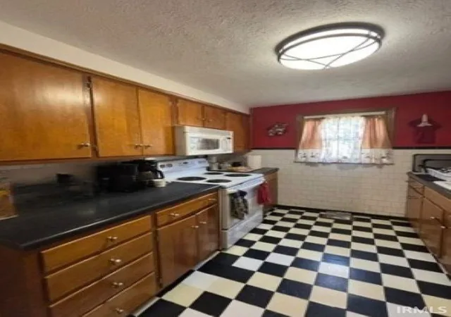 Photo 3 of Sale Pending at 101 S Harrison St, Carthage, IN 46115 | MLS# 202628638 | Listing updated on 2026-09-14