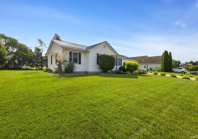 Photo 3 of Sale Pending at 58576 Sunlit Blvd, Goshen, IN 46528 | MLS# 202628647 | Listing updated on 2026-07-18