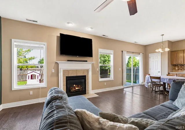 Photo 4 of Sale Pending at 1912 Black Bear Dr, Fort Wayne, IN 46808 | MLS# 202628658 | Listing updated on 2026-07-20
