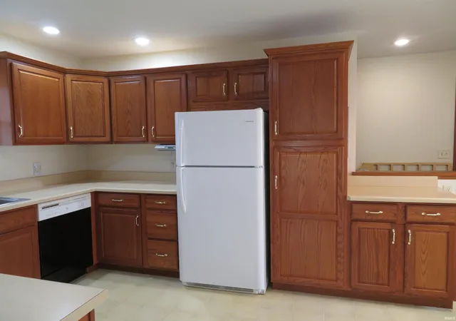 Photo 3 of Sale Pending at 1239 Camden Ct, Goshen, IN 46526 | MLS# 202628679 | Listing updated on 2026-07-21