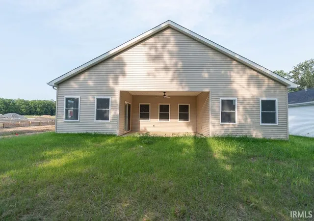 Photo 3 of Sale Pending at 600 S Cottonwood Ct, Columbia City, IN 46725 | MLS# 202628685 | Listing updated on 2026-09-14