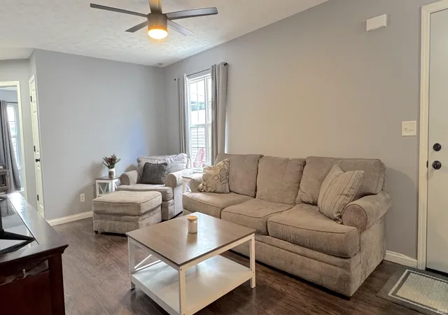 Photo 3 of Sale Pending at 9724 Cayes Dr, Evansville, IN 47725 | MLS# 202628693 | Listing updated on 2026-07-20
