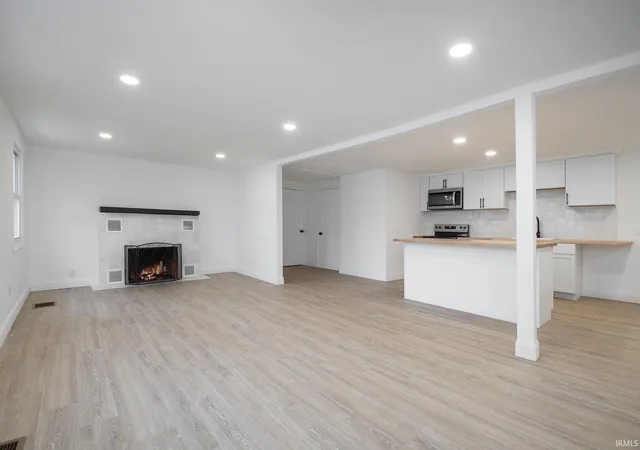 Photo 2 of Manufactured home for sale at 54405 Northern Ave, South Bend, IN 46635 | MLS# 202628704 | Listing updated on 2026-08-31