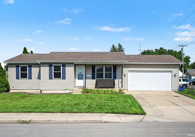 Photo 1 of Sale Pending at 1104 S Main St, Mishawaka, IN 46544 | MLS# 202628711 | Listing updated on 2026-09-01