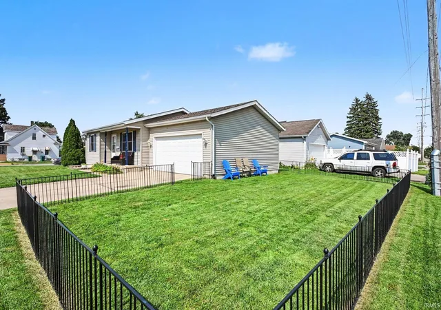 Photo 3 of Sale Pending at 1104 S Main St, Mishawaka, IN 46544 | MLS# 202628711 | Listing updated on 2026-09-01