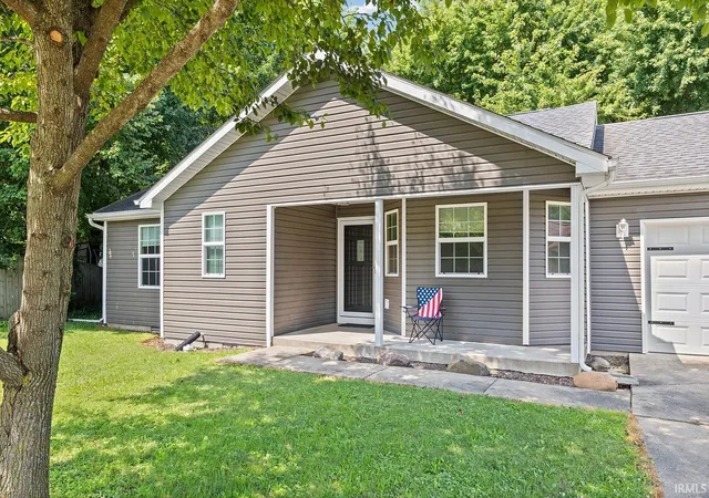 Photo 3 of Sale Pending at 11 Goldenrod Ct, Lafayette, IN 47909 | MLS# 202628723 | Listing updated on 2026-08-24