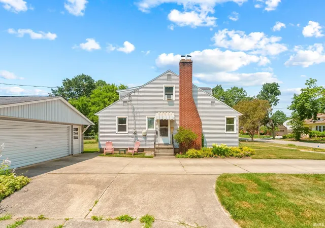Photo 2 of Sale Pending at 607 E 5th Street, North Manchester, IN 46962 | MLS# 202628733 | Listing updated on 2026-10-02
