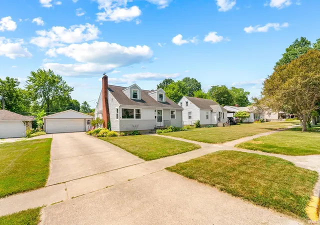Photo 4 of Sale Pending at 607 E 5th Street, North Manchester, IN 46962 | MLS# 202628733 | Listing updated on 2026-10-02