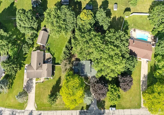Photo 2 of Manufactured home for sale at 200 Crescent Ave, Kendallville, IN 46755 | MLS# 202628740 | Listing updated on 2026-09-15