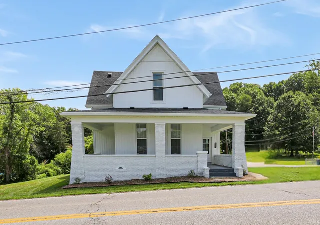 Photo 2 of Sale Pending at 2601 Mesker Park Dr, Evansville, IN 47720 | MLS# 202628744 | Listing updated on 2026-08-27