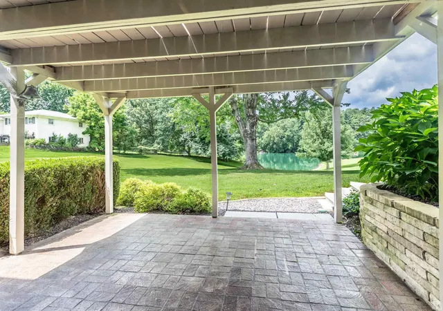 Photo 3 of Sale Pending at 2926 Bromm Rd, Evansville, IN 47720 | MLS# 202628755 | Listing updated on 2026-07-19
