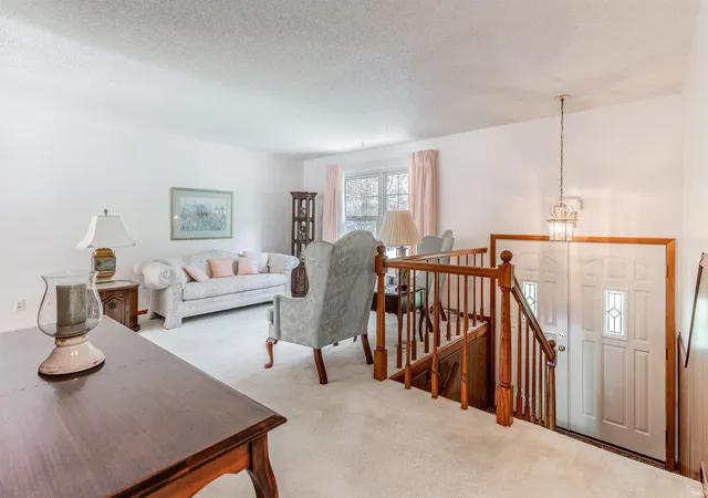 Photo 4 of Sale Pending at 2926 Bromm Rd, Evansville, IN 47720 | MLS# 202628755 | Listing updated on 2026-07-19