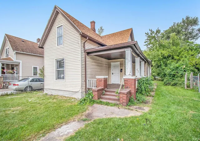 Photo 2 of Manufactured home for sale at 819 Pulaski St, South Bend, IN 46619 | MLS# 202628797 | Listing updated on 2026-09-15