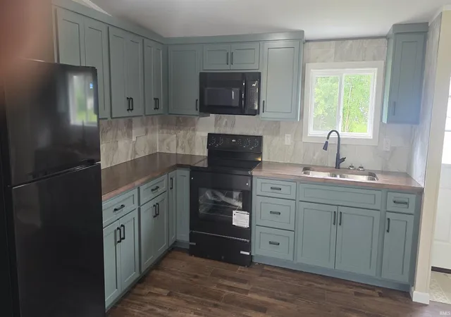 Photo 2 of Manufactured home for sale at 105 Poplar St, Loogootee, IN 47553 | MLS# 202628813 | Listing updated on 2026-07-28