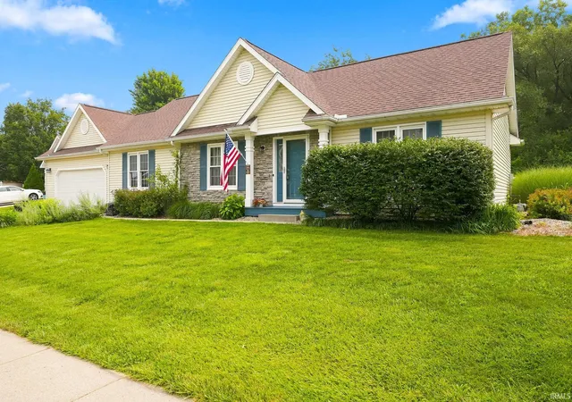 Photo 2 of Manufactured home for sale at 3616 Oak Ridge Dr, Elkhart, IN 46517 | MLS# 202628847 | Listing updated on 2026-09-17