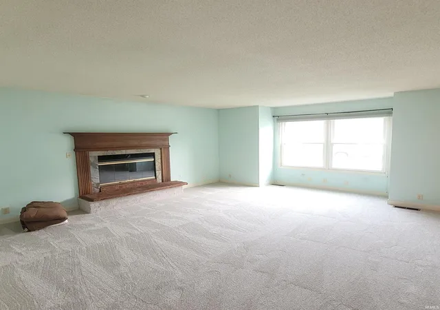 Photo 3 of Manufactured home for sale at 2612 Belknap Ln, Mishawaka, IN 46544 | MLS# 202628857 | Listing updated on 2026-10-08