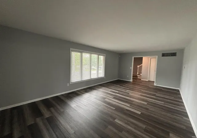 Photo 4 of Manufactured home for sale at 6310 Shadow Ridge Run, Fort Wayne, IN 46804 | MLS# 202628879 | Listing updated on 2026-08-26