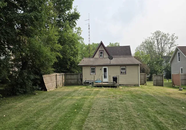 Photo 3 of Sale Pending at 318 E Arch St, Portland, IN 47371 | MLS# 202628890 | Listing updated on 2026-09-22