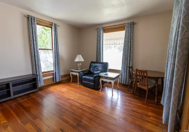Photo 3 of Manufactured home for sale at 476 Frederick St, Huntington, IN 46750 | MLS# 202628892 | Listing updated on 2026-09-11