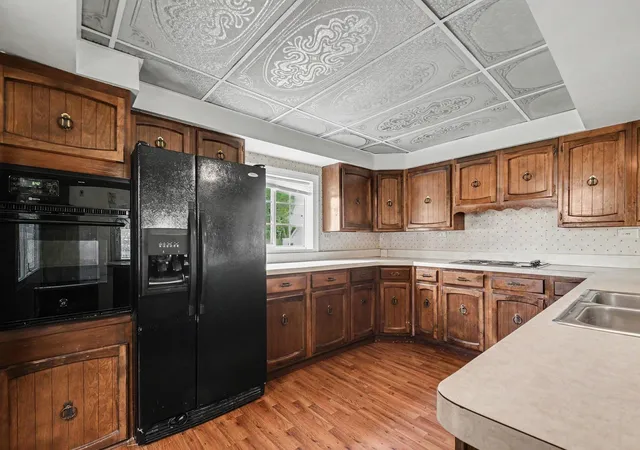 Photo 3 of Sale Pending at 19279 County Rd 40, Goshen, IN 46526 | MLS# 202628904 | Listing updated on 2026-10-02