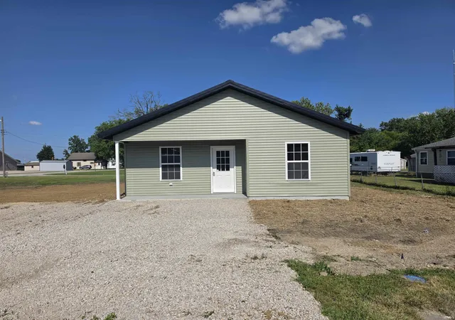 Photo 1 of Manufactured home for sale at 187 Charlotte Ave, Switz City, IN 47465 | MLS# 202628916 | Listing updated on 2026-09-10