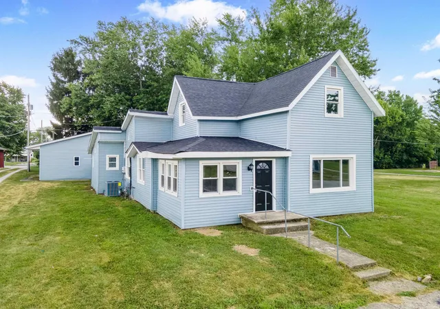 Photo 1 of Manufactured home for sale at 117 S Barclay St, Fairmount, IN 46928 | MLS# 202628929 | Listing updated on 2026-08-28