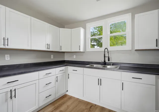 Photo 3 of Manufactured home for sale at 117 S Barclay St, Fairmount, IN 46928 | MLS# 202628929 | Listing updated on 2026-10-08