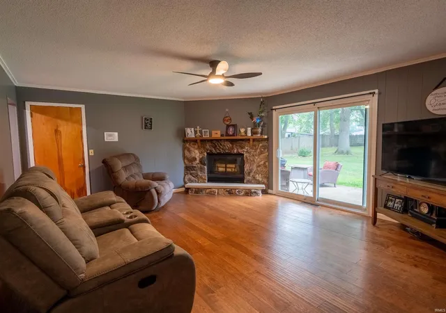 Photo 2 of Manufactured home for sale at 304 Yale Blvd, Kokomo, IN 46902 | MLS# 202628935 | Listing updated on 2026-09-07