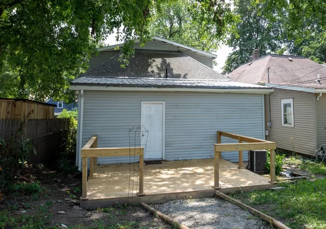 Photo 3 of Manufactured home for sale at 380 E Main St, Wabash, IN 46992 | MLS# 202628953 | Listing updated on 2026-09-14