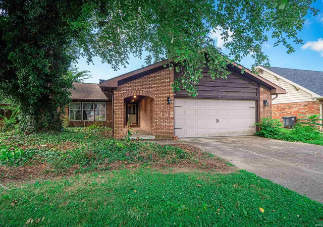 Photo 1 of Sale Pending at 6709 Lincoln Ave, Evansville, IN 47715 | MLS# 202628959 | Listing updated on 2026-07-30