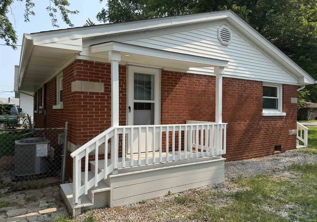 Photo 2 of Manufactured home for sale at 1661 Jeanette Ave, Evansville, IN 47714 | MLS# 202628973 | Listing updated on 2026-09-04