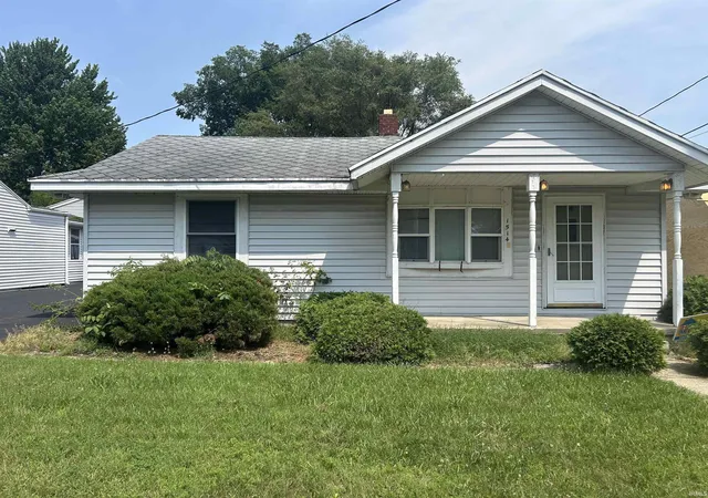 Photo 1 of Manufactured home for sale at 1514 Maplehurst Ave, Mishawaka, IN 46545 | MLS# 202628983 | Listing updated on 2026-09-29