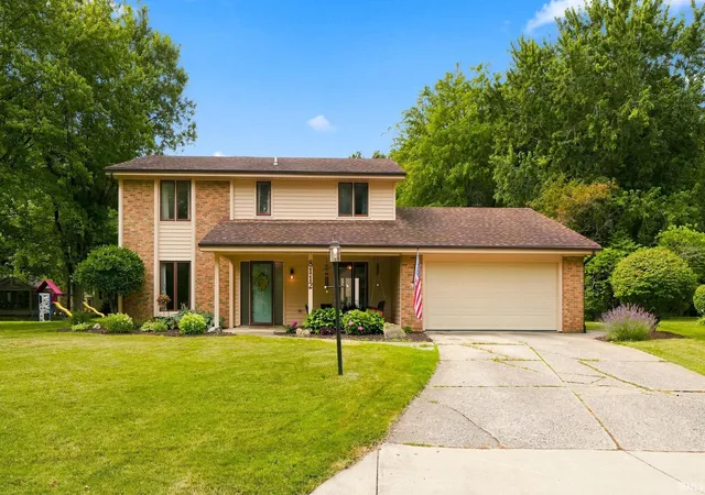 Photo 2 of Sale Pending at 8112 Tewksbury Ct, Fort Wayne, IN 46835 | MLS# 202628991 | Listing updated on 2026-09-19