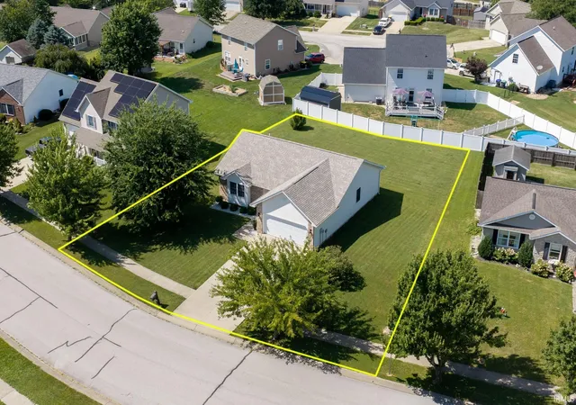Photo 2 of Manufactured home for sale at 7126 W Prominence, Bloomington, IN 47404 | MLS# 202629010 | Listing updated on 2026-09-07