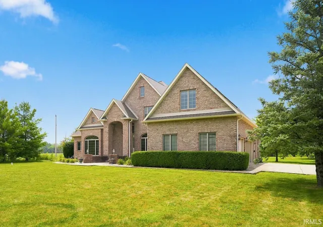 Photo 3 of Sale Pending at 5601 W Cr 400 N, Muncie, IN 47304 | MLS# 202629012 | Listing updated on 2026-09-28