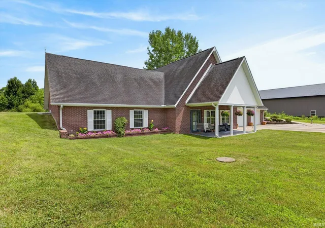 Photo 2 of Sale Pending at 924 South 1250, Loogootee, IN 47553 | MLS# 202629020 | Listing updated on 2026-08-30