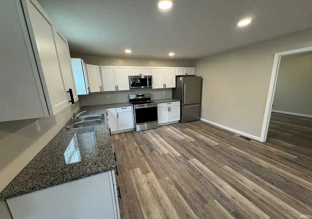 Photo 4 of Manufactured home for sale at 292 & 294 Ross St, Mitchell, IN 47446 | MLS# 202629031 | Listing updated on 2026-08-28