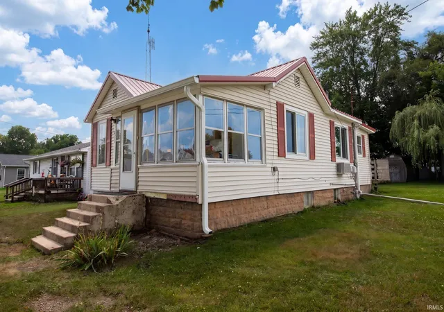 Photo 2 of Sale Pending at 411 N Franklin St, Mentone, IN 46539 | MLS# 202629034 | Listing updated on 2026-07-30