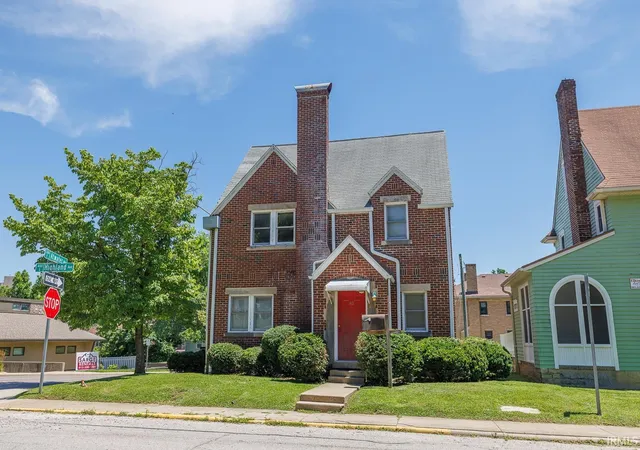 Photo 2 of Sale Pending at 401 S Highland Ave, Bloomington, IN 47401 | MLS# 202629051 | Listing updated on 2026-09-06