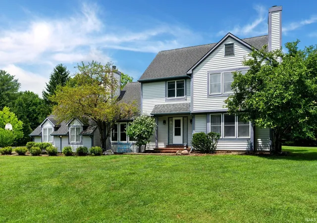 Photo 2 of Sale Pending at 40 Blackberry Ct, Lafayette, IN 47905 | MLS# 202629061 | Listing updated on 2026-09-12