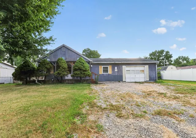 Photo 2 of Manufactured home for sale at 2301 N Lafountain St, Kokomo, IN 46901 | MLS# 202629070 | Listing updated on 2026-09-07