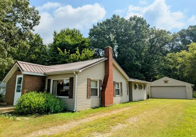 Photo 1 of Sale Pending at 9562 S 750 West Rd, Claypool, IN 46510 | MLS# 202629091 | Listing updated on 2026-09-16