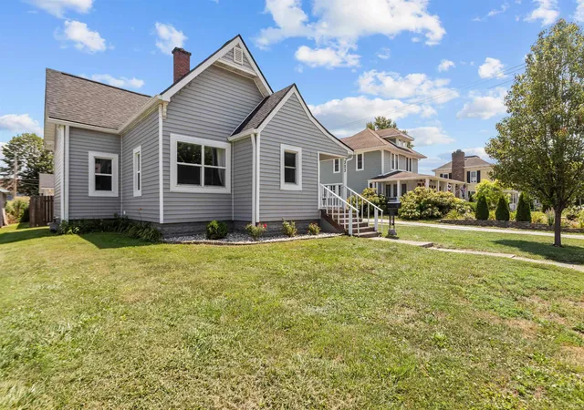 Photo 3 of Sale Pending at 303 N Independence St, Tipton, IN 46072 | MLS# 202629106 | Listing updated on 2026-08-20