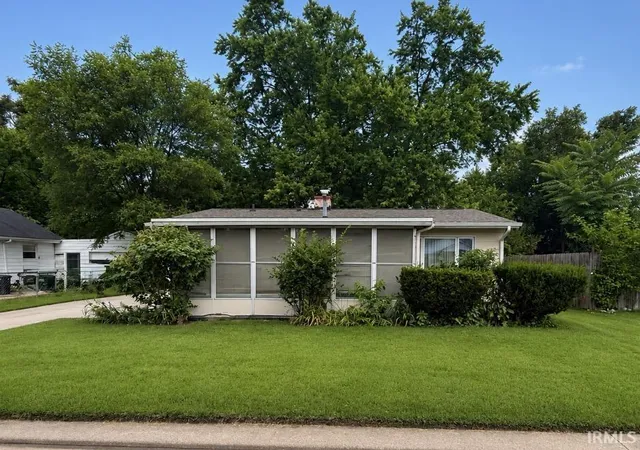 Photo 2 of Sale Pending at 315 S 35th Street, South Bend, IN 46615 | MLS# 202629113 | Listing updated on 2026-09-17