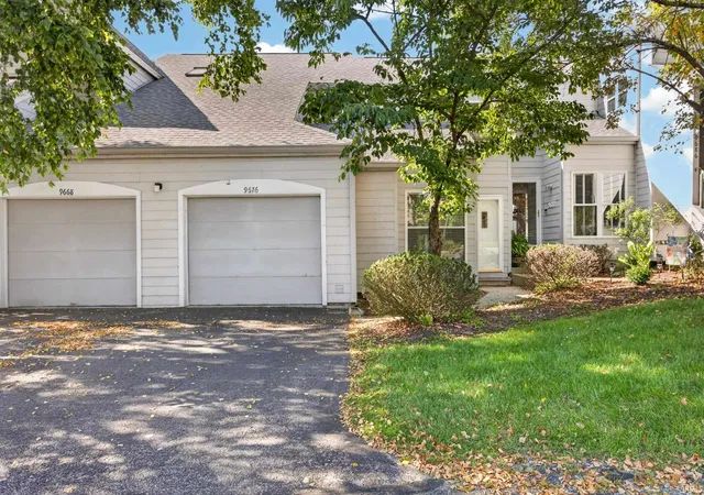 Photo 2 of Condo for sale at 9676 S Bay Pointe Dr #79, Bloomington, IN 47401 | MLS# 202629114 | Listing updated on 2026-09-17