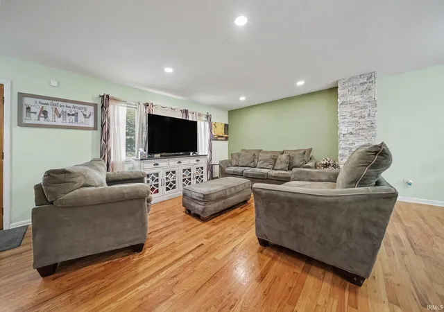 Photo 3 of Manufactured home for sale at 53175 Osage Dr, South Bend, IN 46637 | MLS# 202629165 | Listing updated on 2026-09-17