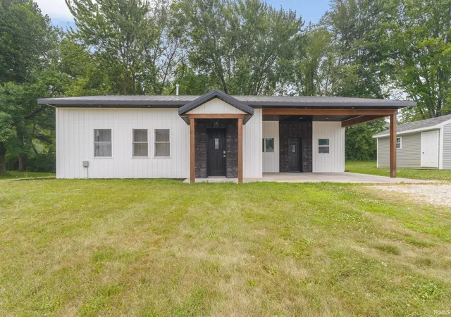 Photo 1 of Manufactured home for sale at 11509 N State Rd 13, Syracuse, IN 46567 | MLS# 202629180 | Listing updated on 2026-09-04