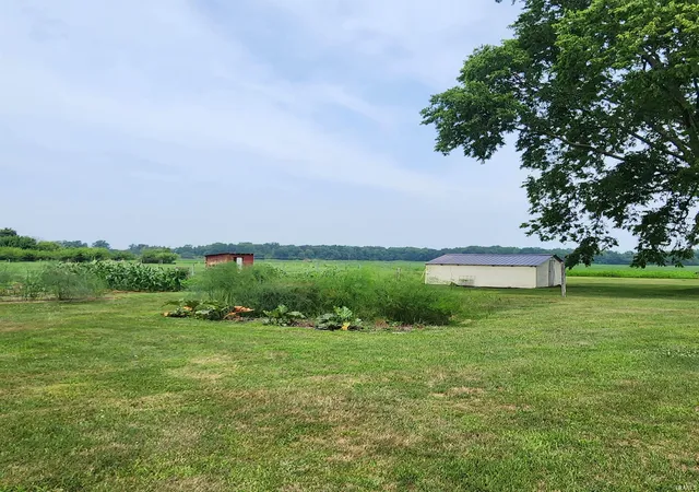 Photo 3 of Sale Pending at 11132 W 200 North, Cromwell, IN 46732 | MLS# 202629187 | Listing updated on 2026-07-22